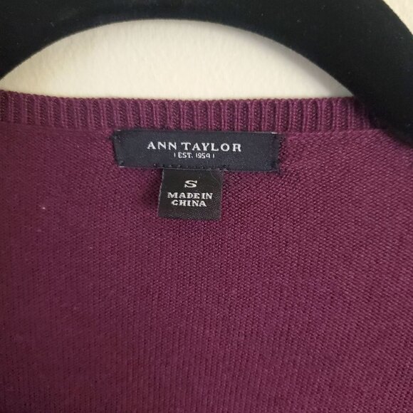 Ann Taylor Silk Cashmere Lightweight Burgundy Cardigan Size S - Picture 4 of 5